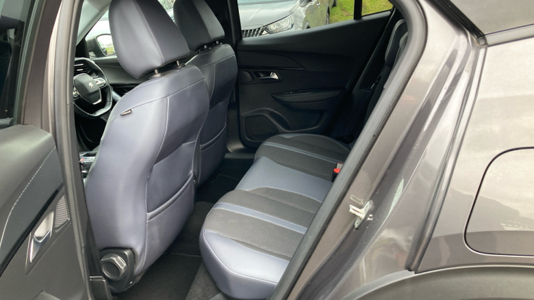 Peugeot 2008 1.2 PureTech Allure Premium 5dr Petrol Estate